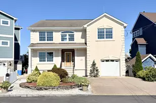 1663 East Dr, Point Pleasant, NJ 08742 - Photo 1