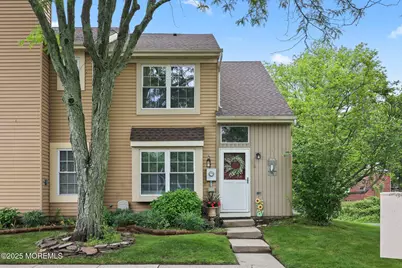 11 Alameda Court, Eatontown, NJ 07724 - Photo 1