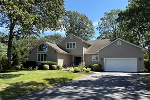 88 Windsor Dr, Eatontown, NJ 07724 - Photo 1