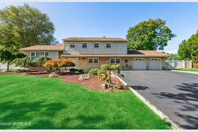 123 Woodcrest Drive, Freehold, NJ 07728 - Photo 1
