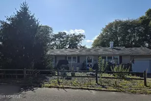 1409 Susan Ln, Point Pleasant, NJ 08742 - Photo 1