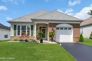 6 Gardenways Ct, Lakewood, NJ 08701 - Photo 1