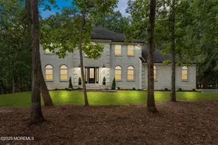 14 Deer Run Dr, Millstone Township, NJ 08510 - Photo 1