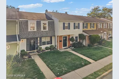 34 Kingsley Way, Freehold, NJ 07728 - Photo 1