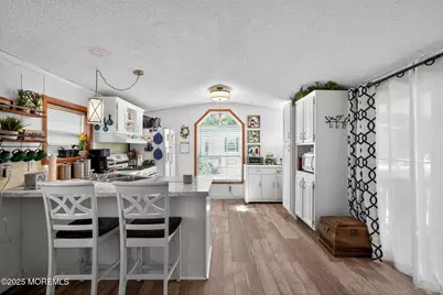 4 South Drive, East Windsor Township, NJ 08520 - Photo 5