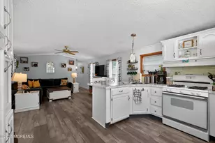 4 South Dr, East Windsor Township, NJ 08520 - Photo 7