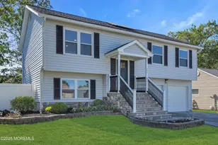 93 Windward Dr, Barnegat, NJ 08005 - Photo 1