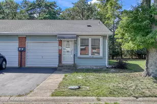 28 Yorktowne Pkwy, Whiting, NJ 08759 - Photo 1