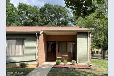 222 Medford Court #E, Manalapan Township, NJ 07726 - Photo 1