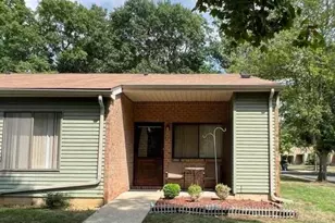 222 Medford Ct, Manalapan Township, NJ 07726 - Photo 1