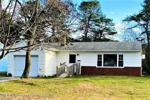 937 Edgebrook Dr N, Toms River Township, NJ 08757 - Photo 1