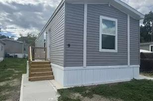 9 Robin Rd, Hazlet Township, NJ 07734 - Photo 1