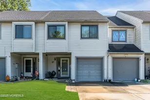 87 Lexington Cir, Matawan, NJ 07747 - Photo 1