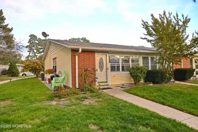 652A Plymouth Drive, Lakewood, NJ 08701 - Photo 1