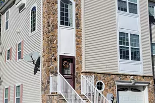 15 Russell Ct, Matawan, NJ 07747 - Photo 1