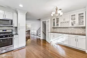 10 Chestnut Ridge Rd, Holmdel, NJ 07733 - Photo 1