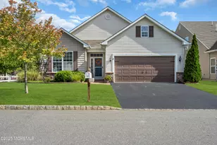 107 Eagle Ridge Cir, Lakewood, NJ 08701 - Photo 1