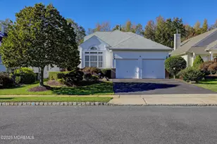 9 Gainsborough Ct, Manalapan Township, NJ 07726 - Photo 1