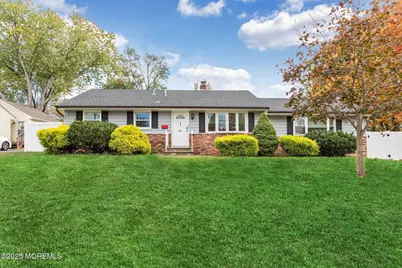 621 Sumner Avenue, Belford, NJ 07718 - Photo 1