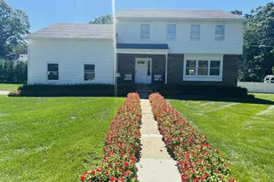 2 Campbell Ct, Oakhurst, NJ 07755 - Photo 1