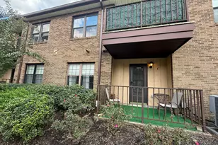 505 Wellington Pl, Aberdeen Township, NJ 07747 - Photo 1