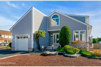 625 N End Avenue N, Toms River Township, NJ 08753 - Photo 1