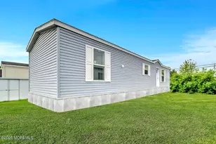205 Maple St, Robbinsville Township, NJ 08691 - Photo 1