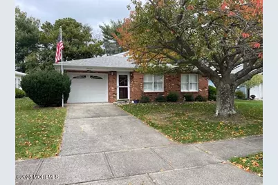 42 Lauren Lane S, Brick, NJ 08723 - Photo 1