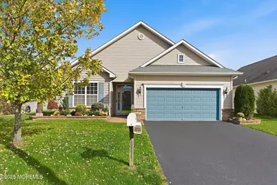 9 Eagle Ridge Circle, Lakewood, NJ 08701 - Photo 1