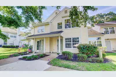 227 Paddington Court #7-7, Manalapan Township, NJ 07726 - Photo 1