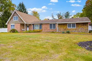 1 Hawk Dr, Princeton Junction, NJ 08550 - Photo 1