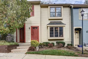 141 Eastwick Ct, Aberdeen Township, NJ 07747 - Photo 1