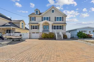 6 Lagoon Dr W, Toms River Township, NJ 08753 - Photo 1