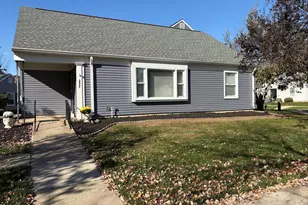 343 Narragansett Ln, Monroe Township, NJ 08831 - Photo 1