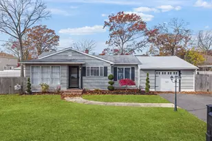 72 Shasta Ln, Toms River Township, NJ 08753 - Photo 1