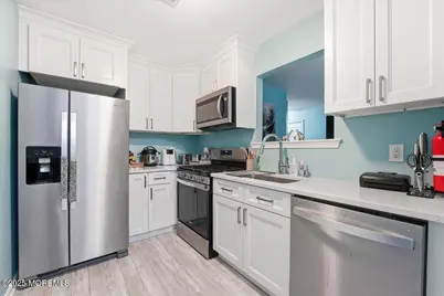 1 Central Avenue #3, Atlantic Highlands, NJ 07716 - Photo 1