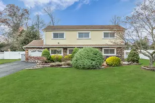 31 Winthrop Dr, Manalapan Township, NJ 07726 - Photo 1