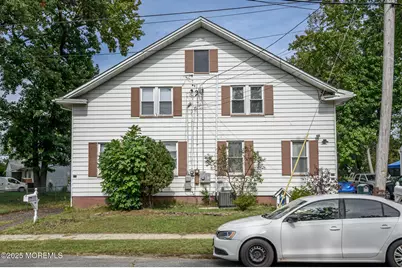 115 10th Street #11-113, Keansburg, NJ 07734 - Photo 1