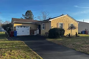 29 Sherwood Ln, Toms River Township, NJ 08757 - Photo 1