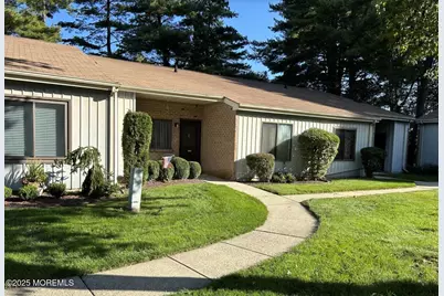 211 Covered Bridge Boulevard #B, Manalapan Township, NJ 07726 - Photo 1