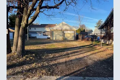 21 W Bayview Avenue, Ocean Gate, NJ 08740 - Photo 1