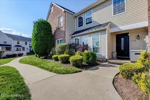 125 Bedford Pl, Morganville, NJ 07751 - Photo 1