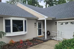 105 Menlow Ct, Toms River Township, NJ 08755 - Photo 1