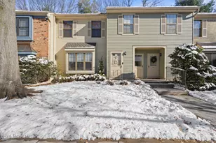 283 Gloucester Ct, Aberdeen Township, NJ 07747 - Photo 1