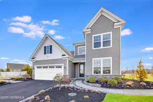 114 Fillmore Dr, Monroe Township, NJ 08831 - Photo 1