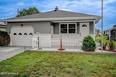 426 Saint Thomas Drive N, Toms River Township, NJ 08757 - Photo 1