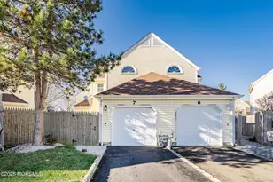 7 Longfellow Ct, Freehold, NJ 07728 - Photo 1