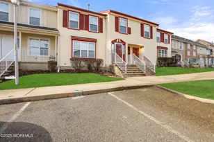 129 Liverpool Ct, Lakewood, NJ 08701 - Photo 1