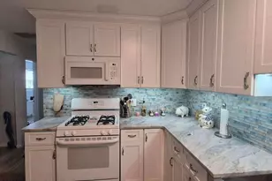 27 B Cedar St, Toms River Township, NJ 08757 - Photo 1