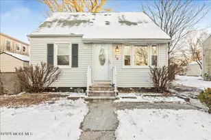 78 Liberty Pl, Hazlet Township, NJ 07734 - Photo 1